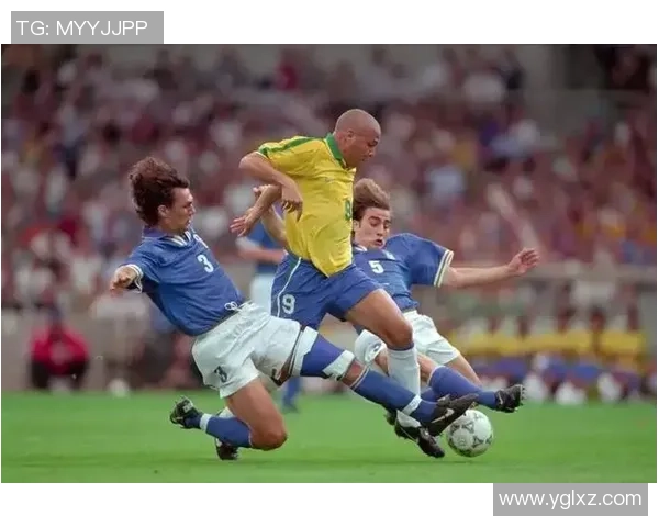 身高190厘米以上的足球巨星盘点 他们在绿茵场上的独特优势与表现